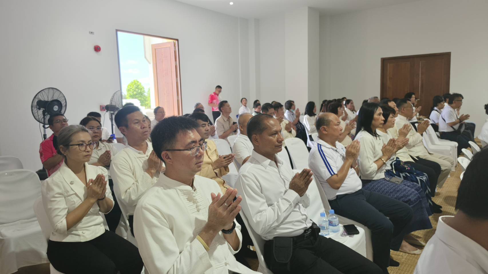 title - รองเลขาธิการ ส.ป.ก. ร่วมคณะ รมช.เกษตรฯ ทำบุญงานพืชสวนโลก พร้อมลงพื้นที่ตรวจเยี่ยม ส.ป.ก.อุดรธานี